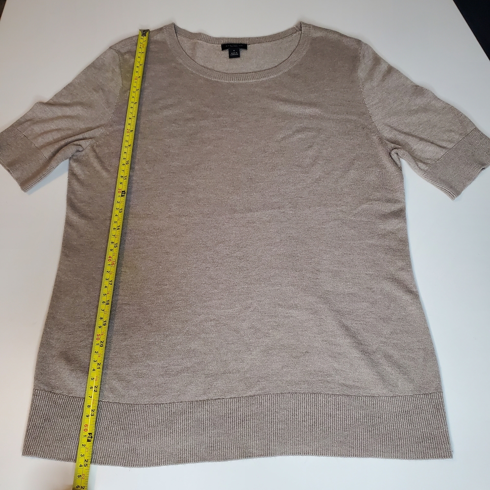 Ann Taylor Women's Top, Beige (Size M) - Picture 6 of 7